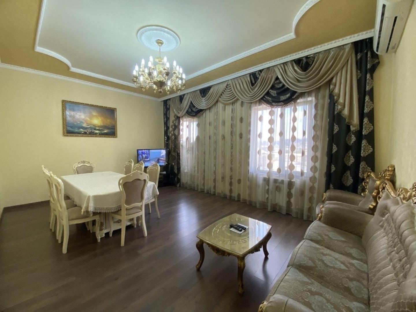 Large 5 Bedroom Vip Villa 2 Yerevan Exterior photo